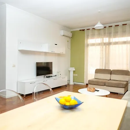 Cozy In The Heart Of ! Tiran