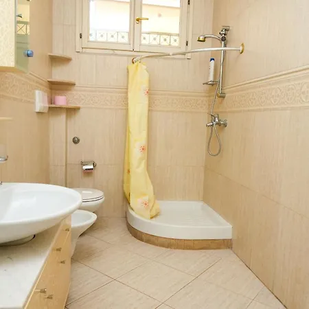 Cozy In The Heart Of ! Appartamento Tirana