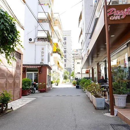 Cozy In The Heart Of !